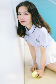电视剧向着炮火前进